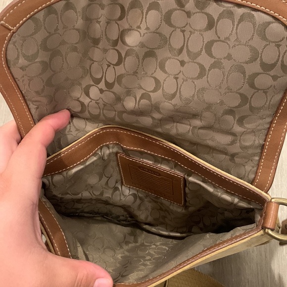 EUC Vintage Coach crossbody - Picture 3 of 7